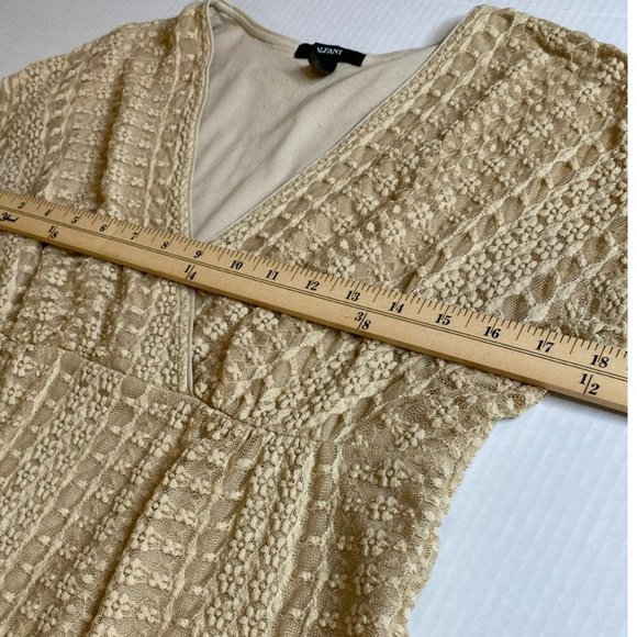 Alfani Womens Beige Lace Knit Baby Doll Top with Cap Sleeves Size S Y2K Romantic - Picture 8 of 8